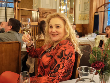 Autorka dvou literárních příspěvků do knihy - umělecká ředitelka a galeristka Světlana Patáková Boučková